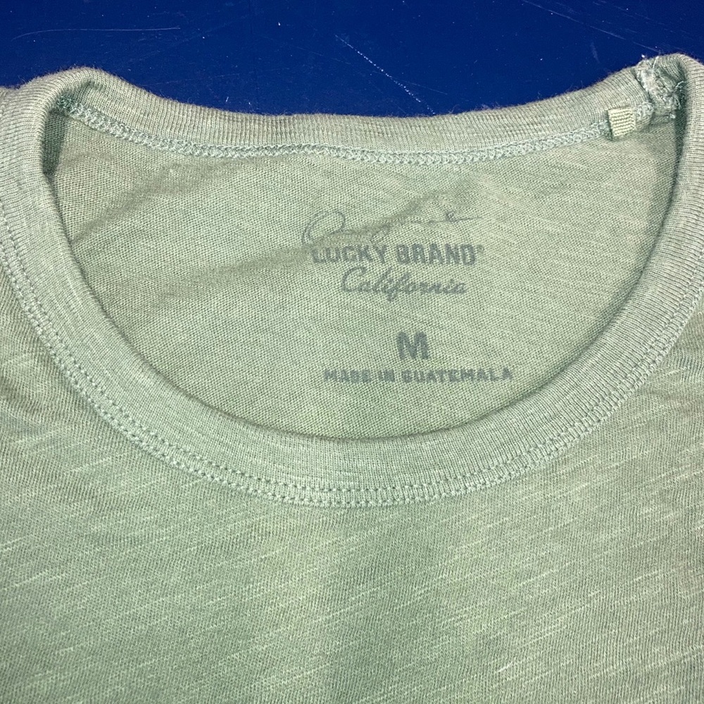 Original Lucky Brands T-Shirt - Picture 3 of 4